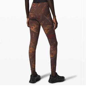 Lululemon Esker Tight Reflective lululemonlab
Lava Print Nomad Multi size 4 EUC